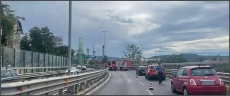 cadavere appeso a guardrail trovato a trieste 4