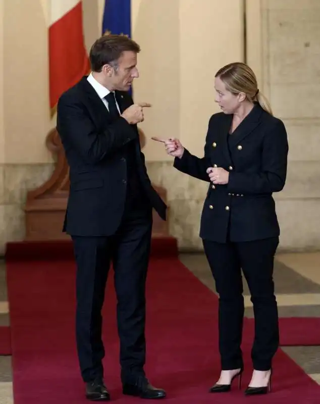 emmanuel macron giorgia meloni  