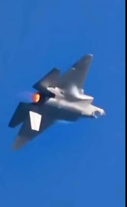 f 35  3