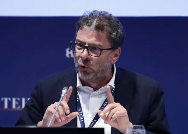 giancarlo giorgetti al forum ambrosetti di cernobbio