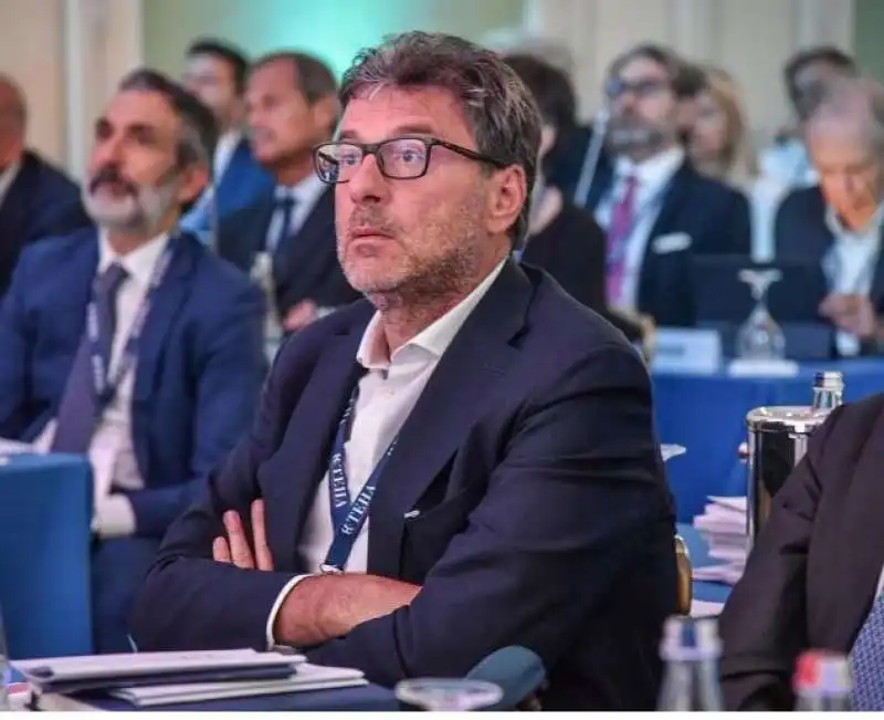 giancarlo giorgetti al forum ambrosetti di cernobbio 