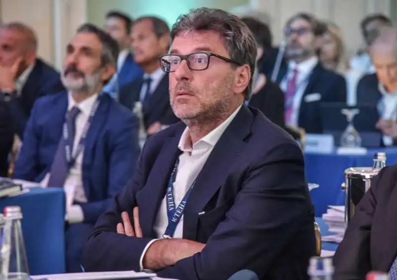 giancarlo giorgetti   forum ambrosetti di cernobbio  1