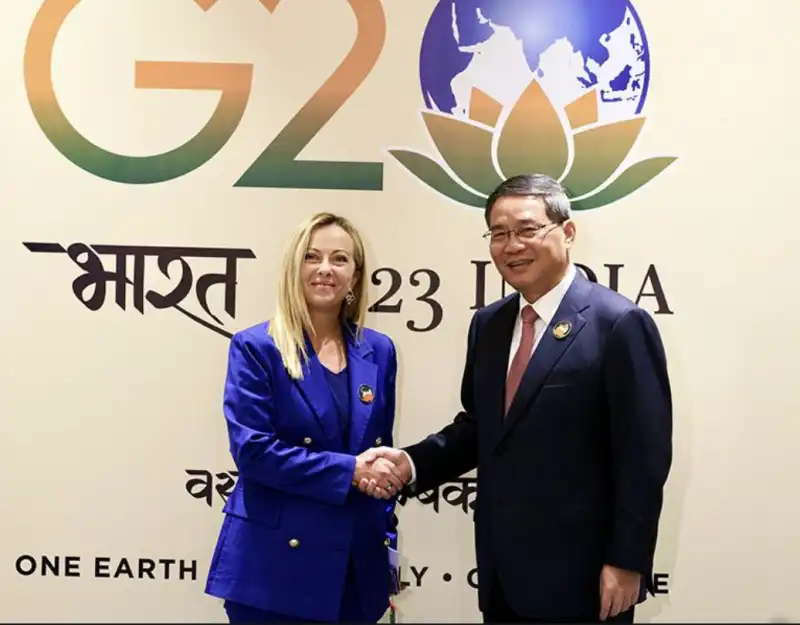 giorgia meloni e Li Qiang - g20 new delhi 