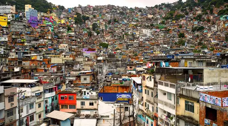 la favela complexo da mare  6