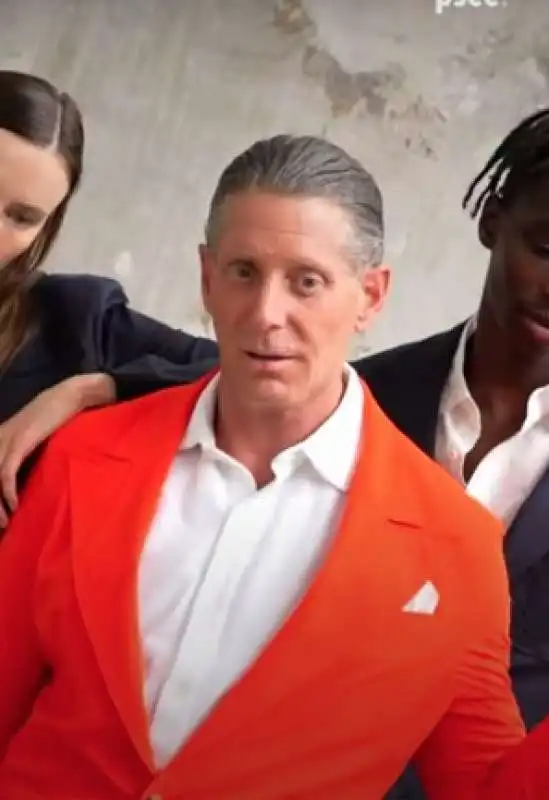 lapo elkann e la sua collezione creata per ecoalf 6