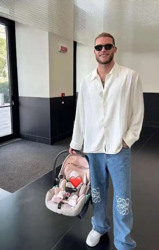 loris karius e la figlia aria