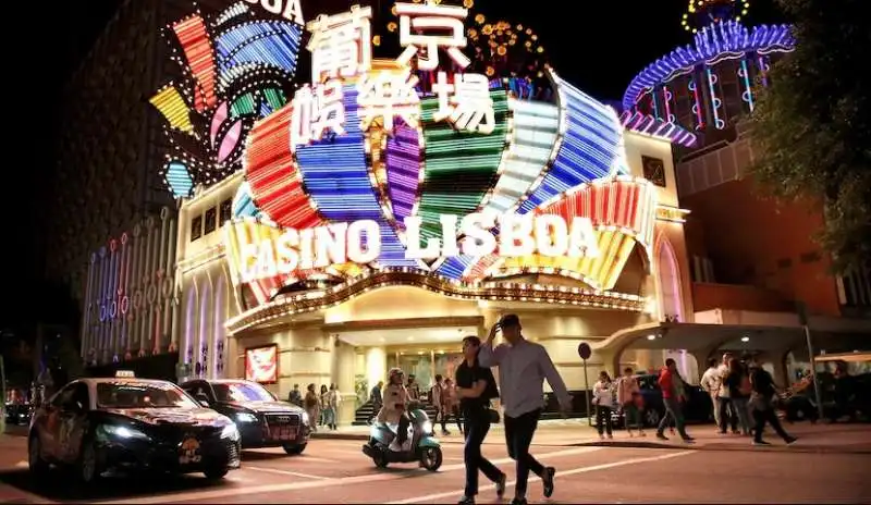 MACAO 