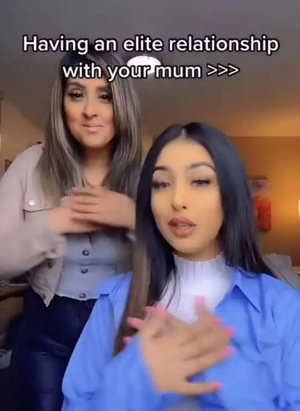 mahek bukhari e la mamma ansreen