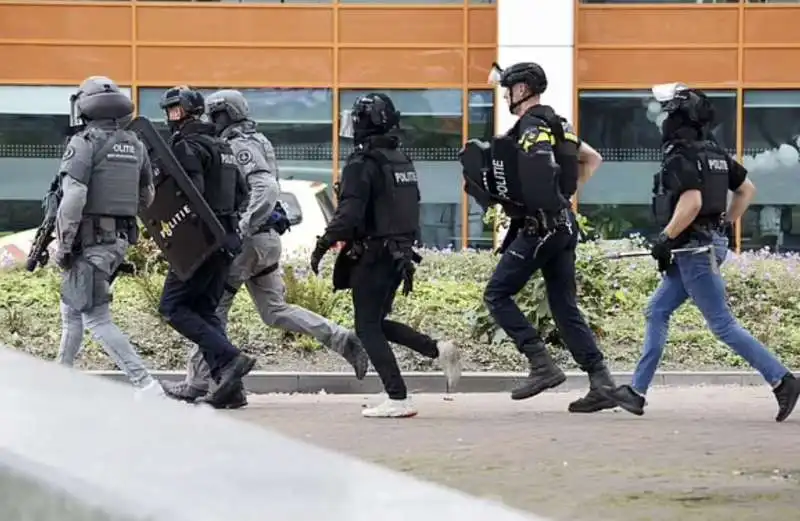 polizia a rotterdam 