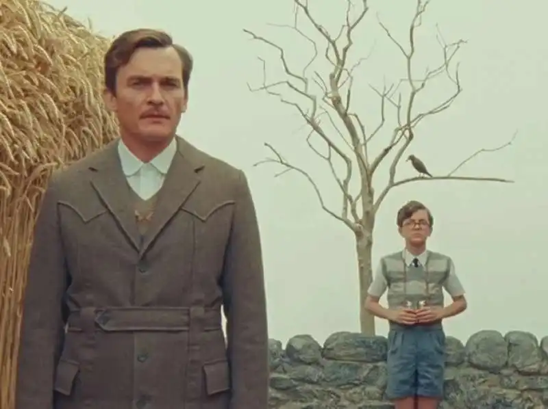 rupert friend   il cigno   corto di wes anderson 