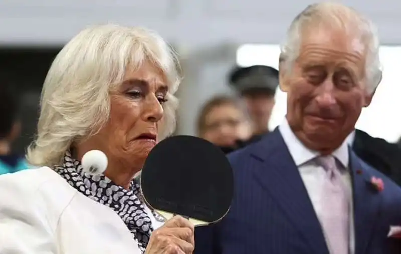 sfida a ping pong tra brigitte macron e camilla parker bowles 6