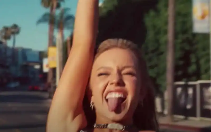 sydney sweeney nel video dei rolling stones 1