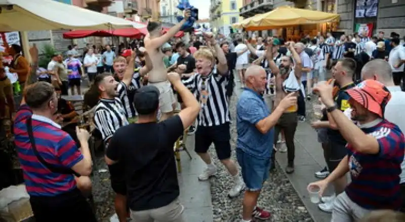 tifosi newcastle a milano 2