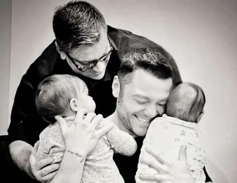 tiziano ferro Victor Allen e i figli 