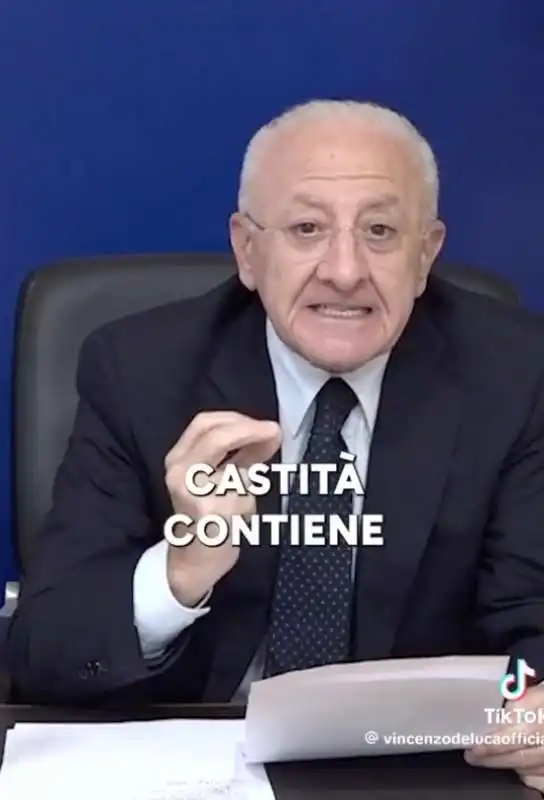 vincenzo de luca contro i test di accesso a medicina   1