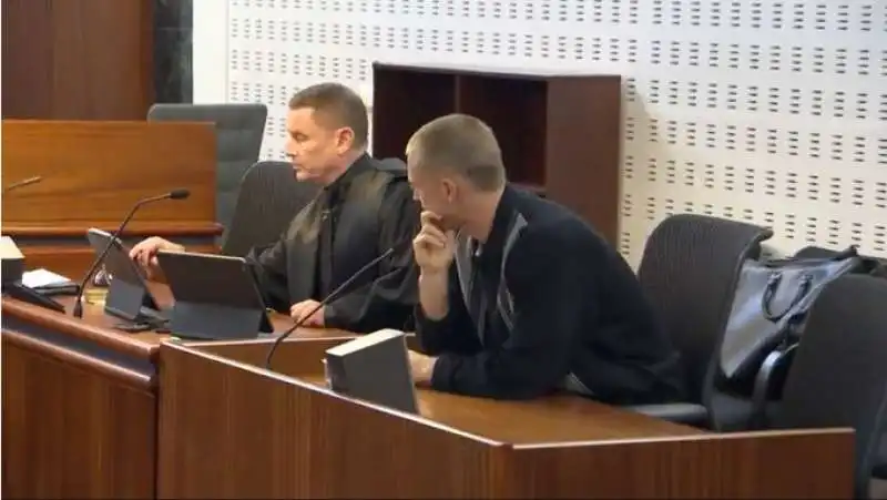 ALBERT GUDMUNDSSON IN TRIBUNALE