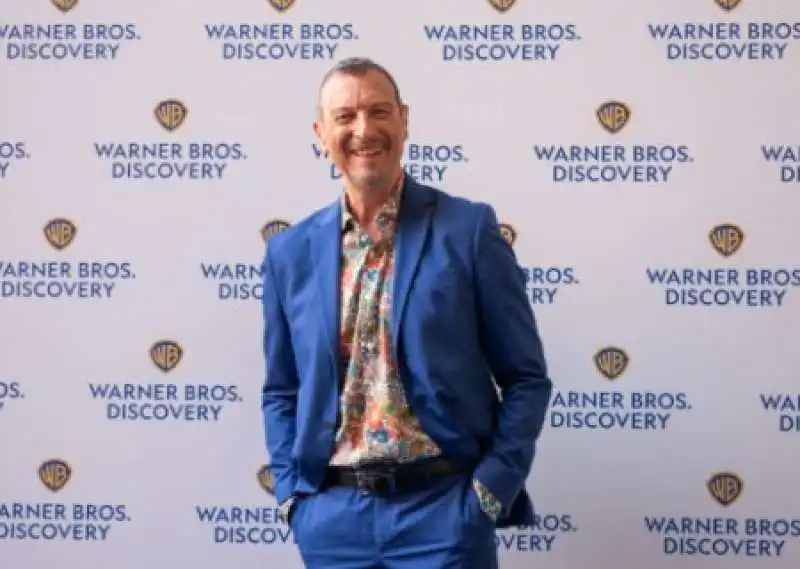 amadeus alla presentazione della nuova stagione televisiva di warner bros. discovery 5