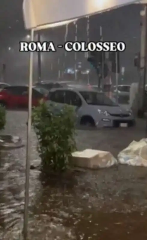 bomba d acqua a roma   12