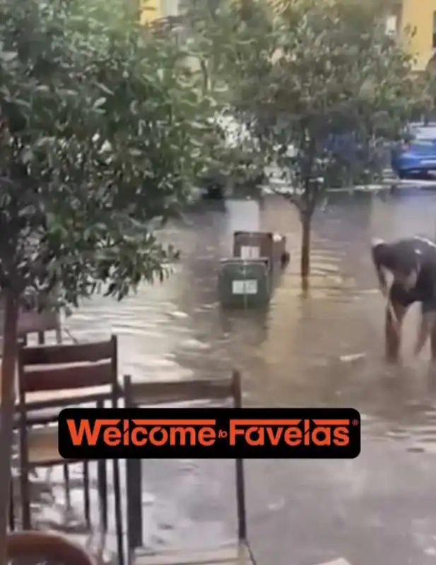 bomba d'acqua su roma   17