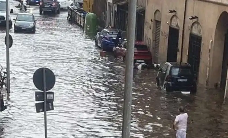 bomba d'acqua su roma   8