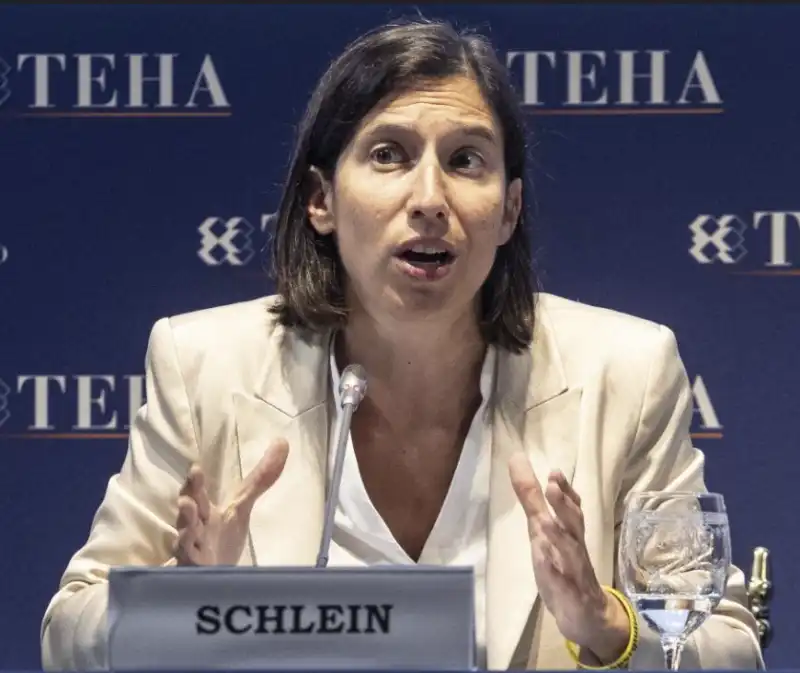 ELLY SCHLEIN AL FORUM DI CERNOBBIO