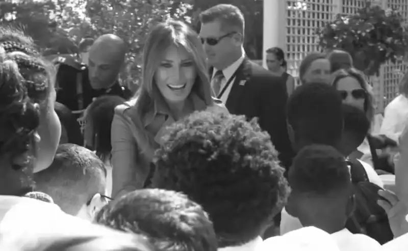 il video di presentazione del libro di memorie di melania trump 3