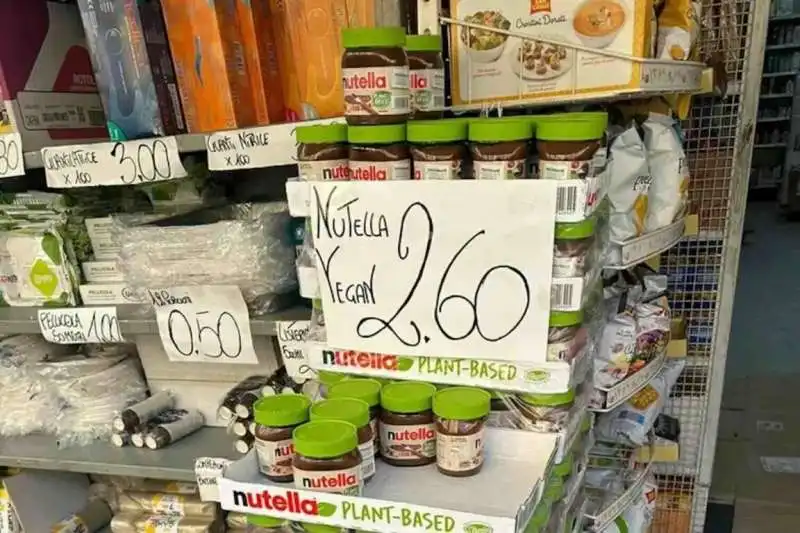 NUTELLA VEGANA RUBATA IN VENDITA A NAPOLI