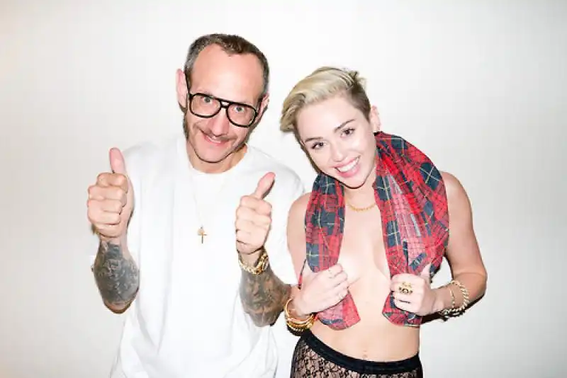 MILEY CYRUS BY TERRY RICHARDSON 