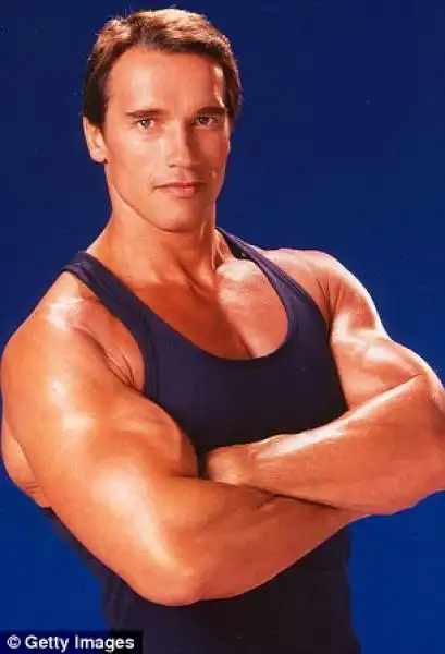 ARNOLD SCHWARZENEGGER 