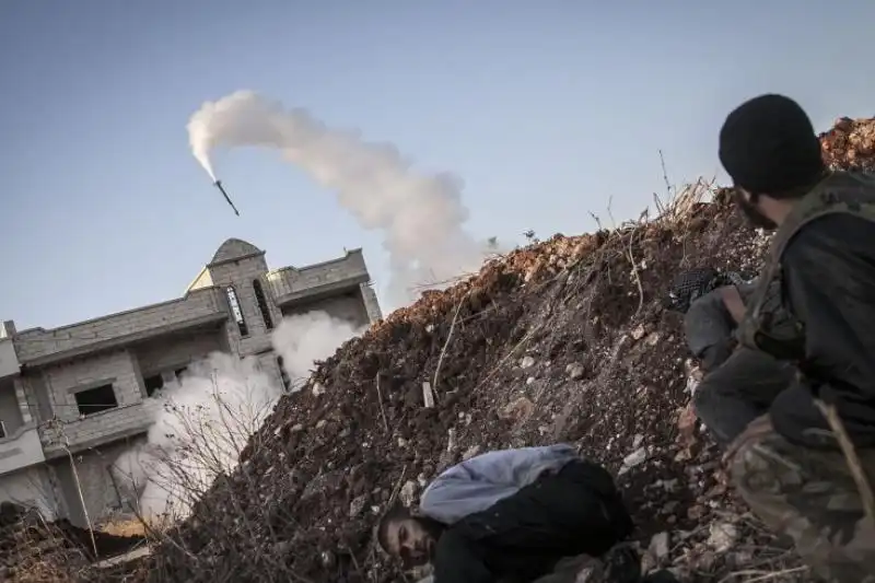 IMMAGINI DELLA SETTIMANA DAL AL SETTEMBRE DAL TIME RIBELLI LANCIANO RAZZO IN SIRIA 