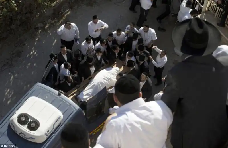 ISRAELE I FUNERALI DEL RABBINO OVADIA YOSEF 