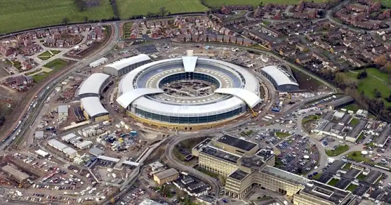 IL QUARTIER GENERALE DEL GCHQ IL SERVIZIO DI INTELLIGENCE INGLESE 