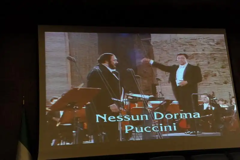 Video in omaggio a Pavarotti 