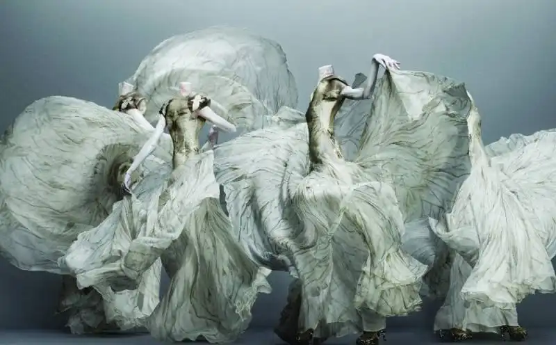 alexander mcqueen: savage beauty 1