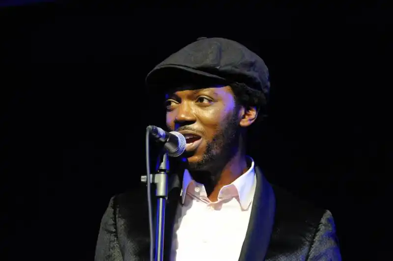 baloji in concerto alla pelanda (11)