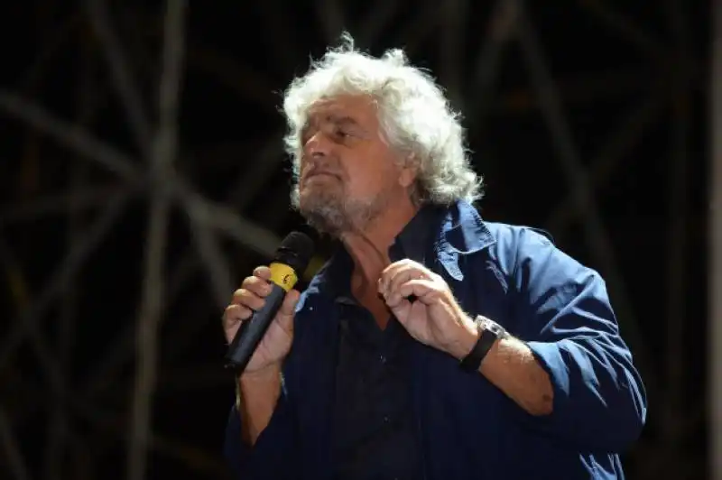 Beppe grillo a palermo