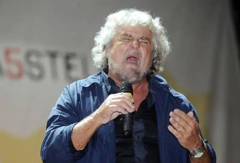 BEPPE GRILLO ALL'INCONTRO CINQUESTELLE DEL CIRCO MASSIMO