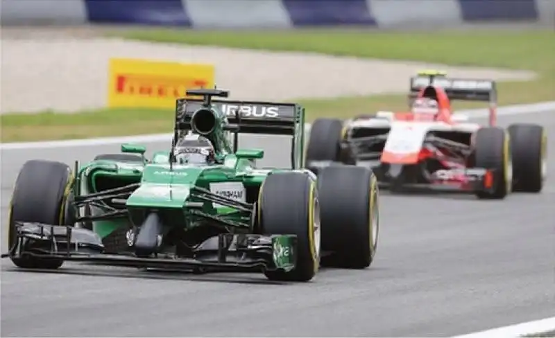 CATERHAM DI KOBAYASHI E MARUSSIA DI MAX CHILTON