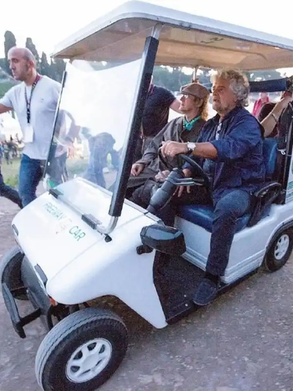 GRILLO E CASALEGGIO AL CIRCO MASSIMO  