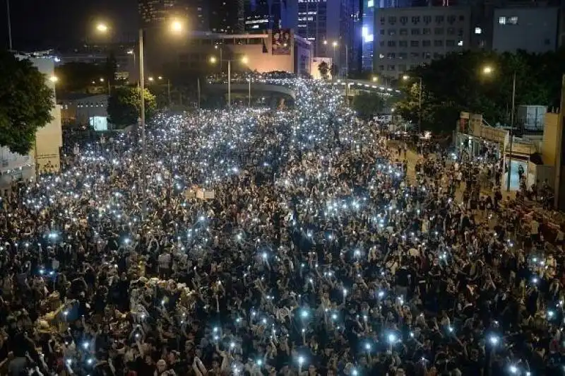 hong kong occupy central  telefonini