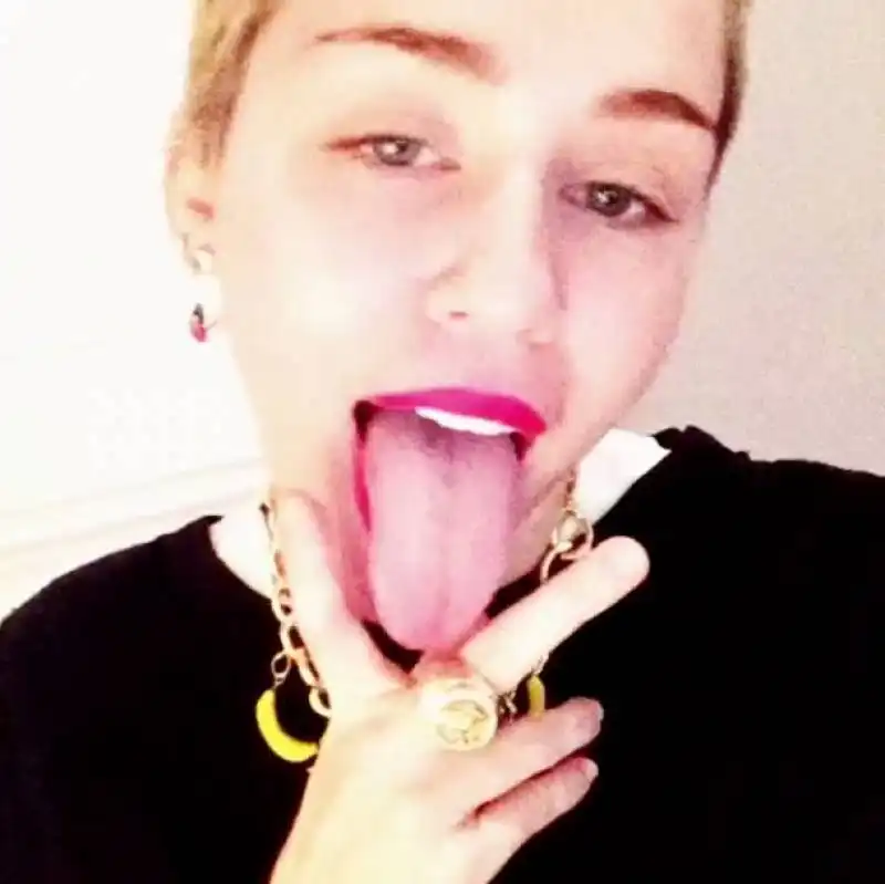 miley cyrus instagram 4