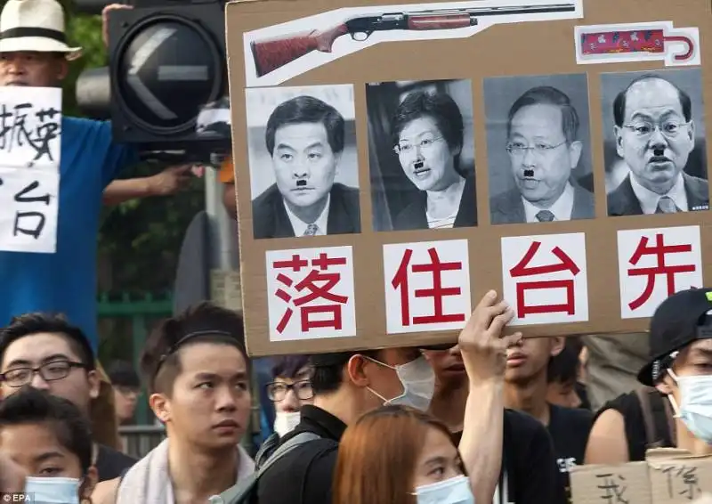 occupy central continuano le proteste di hong kong 1