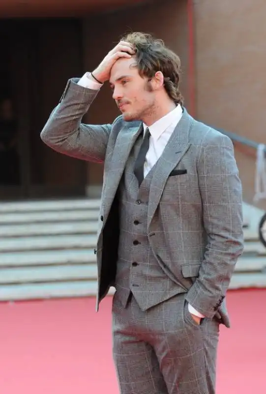 sam claflin