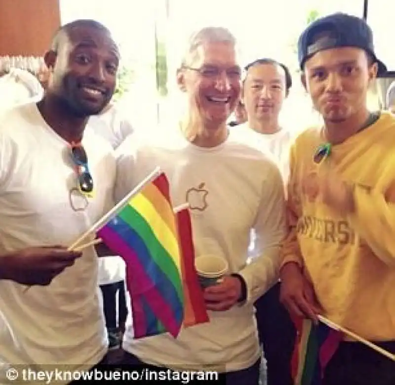 TIM COOK APPLE GAY PRIDE  