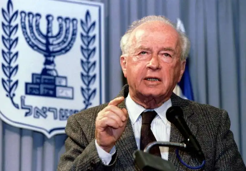 Yitzhak  Rabin 