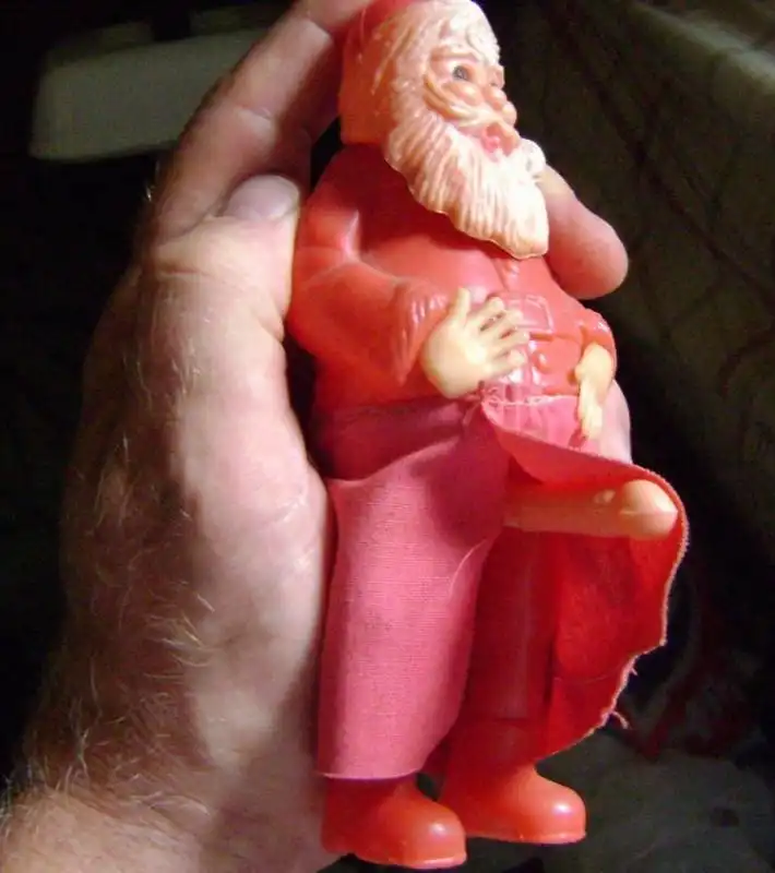 babbo natale col pisello