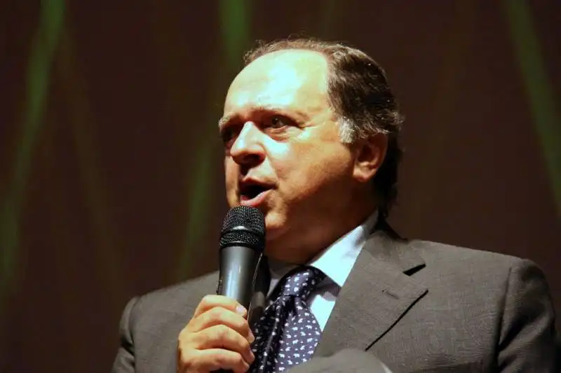 ENZO VIZZARI