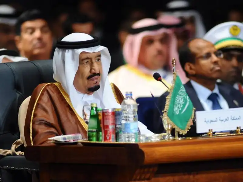 il re salman al saud dell arabia saudita