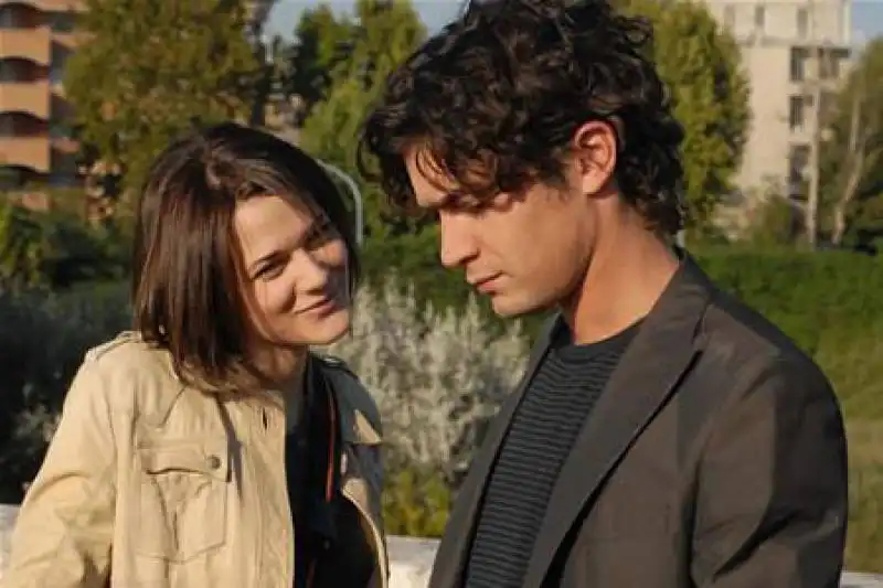 LAURA CHIATTI - RICCARDO SCAMARCIO 