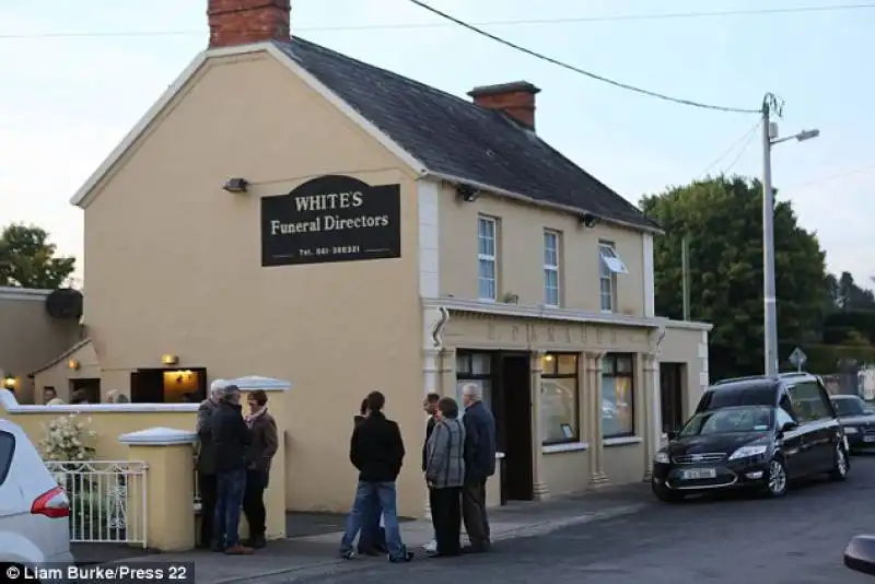 le pompe funebri della famiglia di cathriona   tipperary